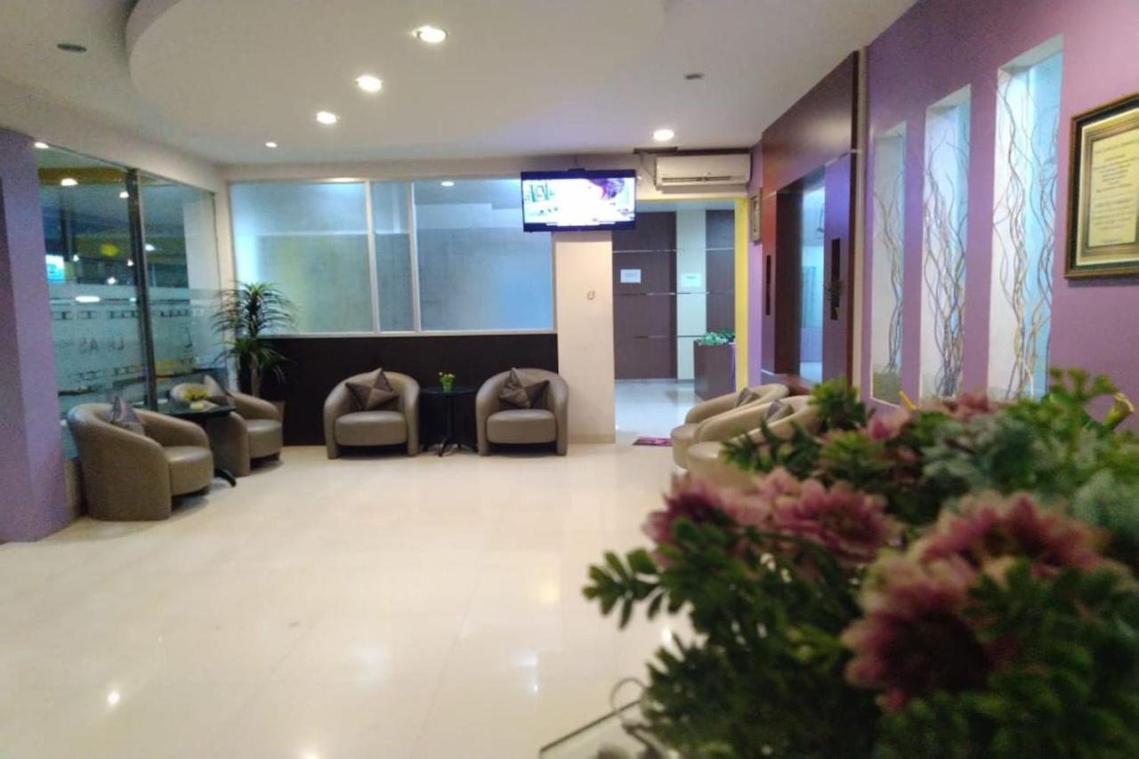 Liras Hotel Syariah Pulupanda Exterior photo