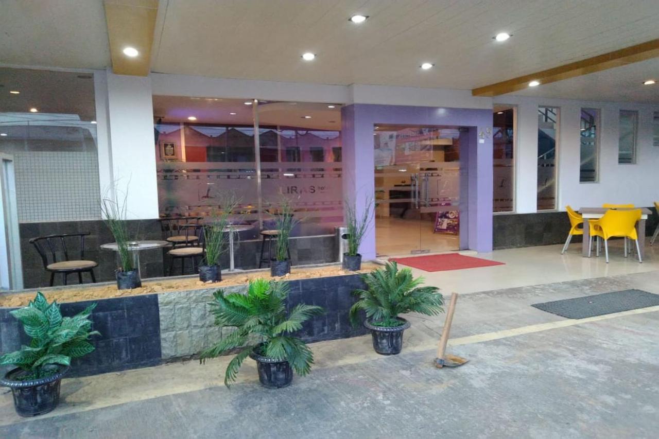 Liras Hotel Syariah Pulupanda Exterior photo
